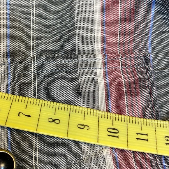 Wrangler button snap single stitch X-long tails.  Size 18. - Picture 5 of 10